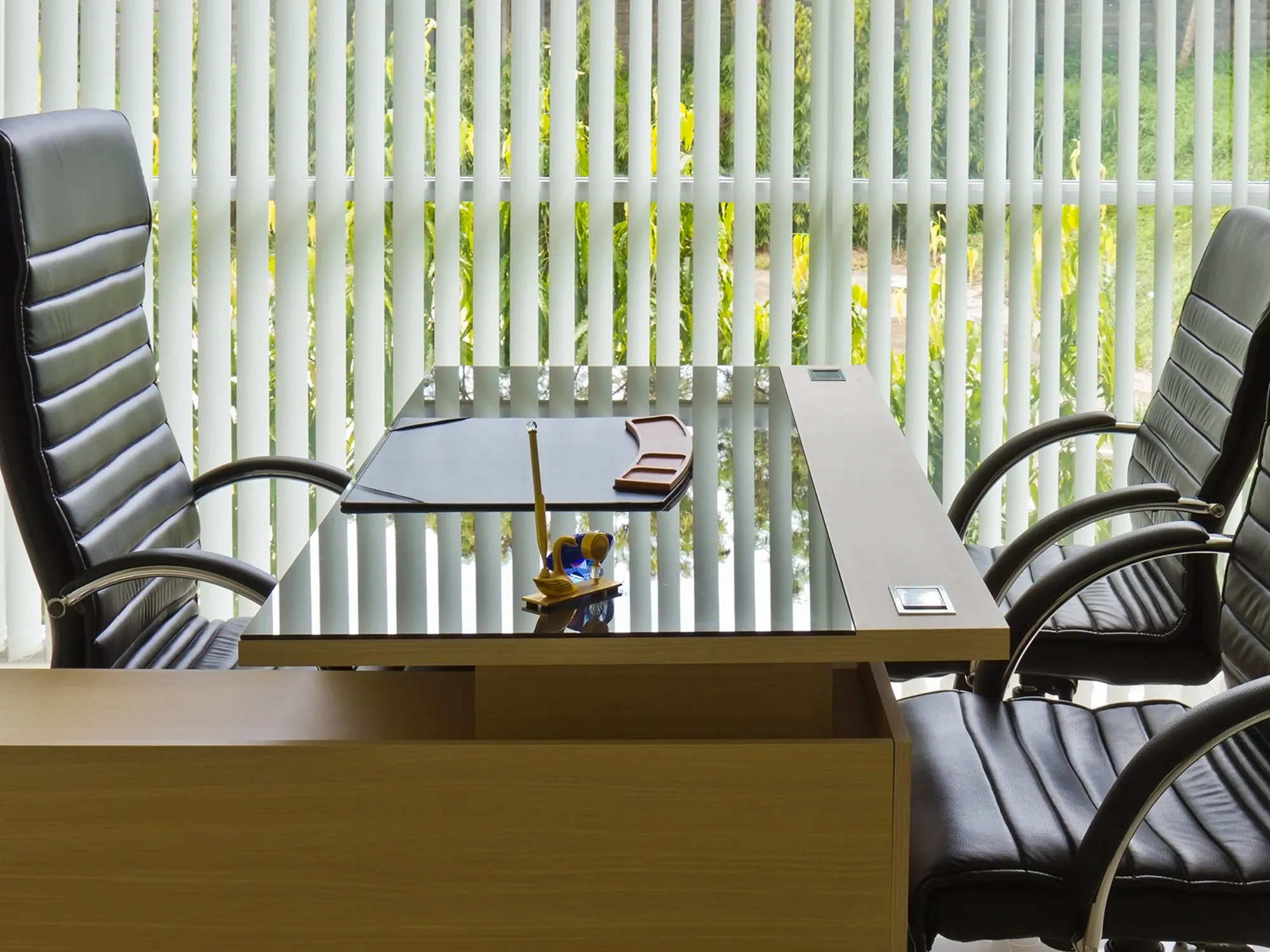 How to Choose the Right Glass Table Top, image size:2000x1500